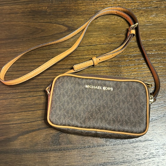 MICHAEL Michael Kors Handbags - Michael Kors Crossbody